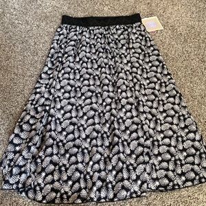Adorable XS pineapple Lularoe Lola skirt
